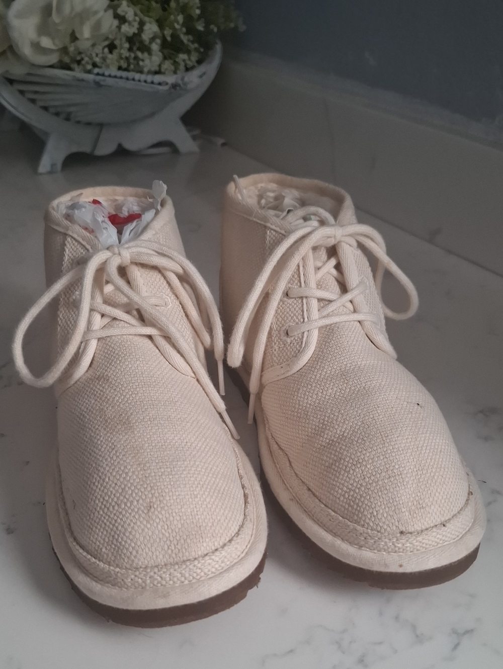 Ugg Casual Canvas Lace-Up Shoes in Cream